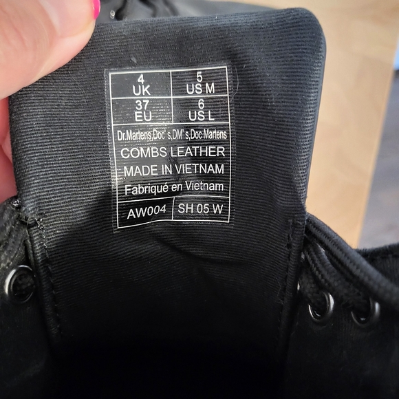 Doc Marten Boots - Picture 4 of 5